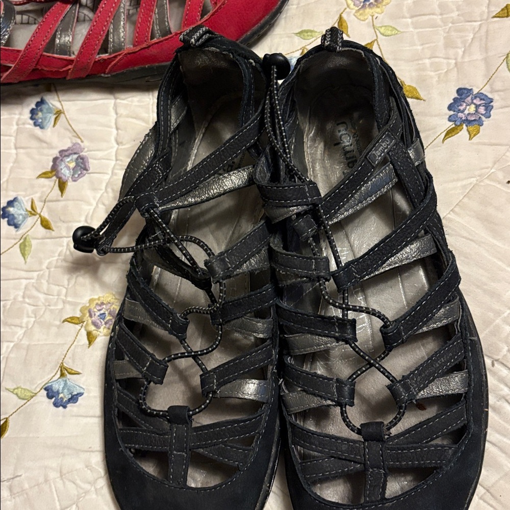 Jambu Red and Black Strappy Sandals 2 pairs - Picture 2 of 7